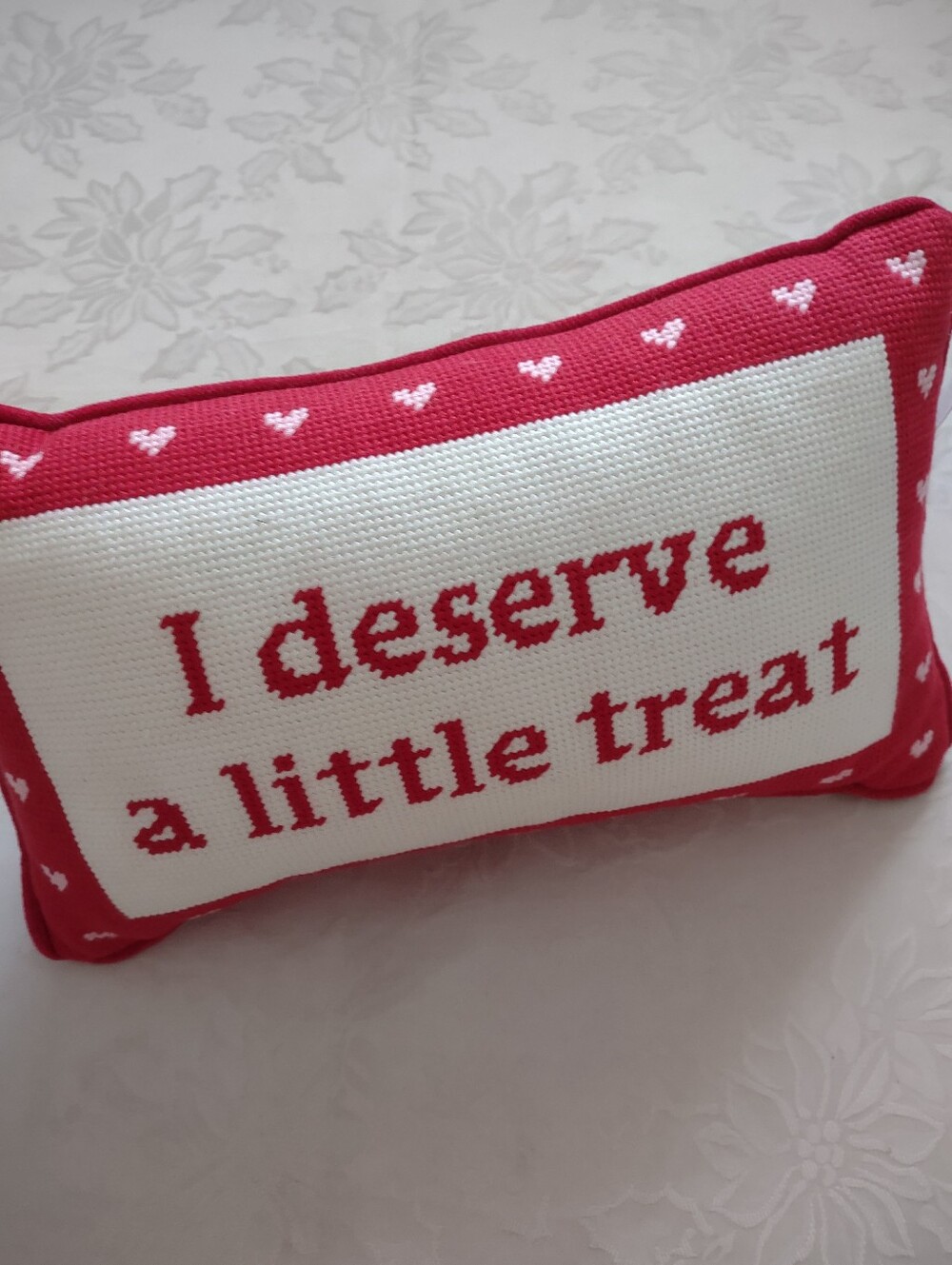 New 🆕 Needlepoint Red White Oblong Decorative Pillow Kendra Dandy Bouffants